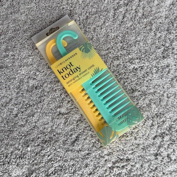 Lemon Detangling Shower Comb - Mint and Yellow - Picture 5 of 5